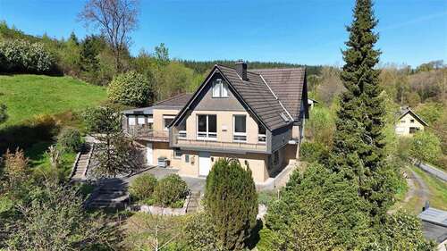Foto - Haus zum Kaufen in Morsbach , Sieg 395.000,00 € 262 m²