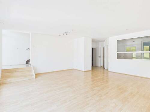 Foto - Haus zum Mieten in Landshut 1.700,00 € 136.05 m²