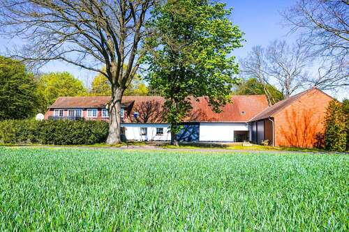 Foto - Haus zum Kaufen in Warmsen 299.000,00 € 248 m²