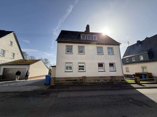 Foto - Haus zum Kaufen in Emmelshausen 339.000,00 € 234.26 m²