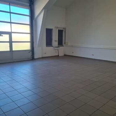 Foto - Halle in Kahl 1.200,00 € 77 m² - 1.200,00&nbsp;EUR Kaltmiete, ca.&nbsp; 77,00&nbsp;m&sup2;