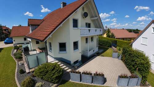 Foto - Haus zum Kaufen in Lauterhofen 499.000,00 € 200 m²
