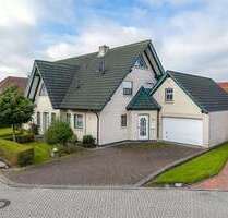 Haus zum Kaufen in Hage 449.000,00 € 230 m²