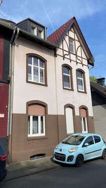 Foto - Haus zum Kaufen in Oberhausen 320.000,00 € 226.5 m²