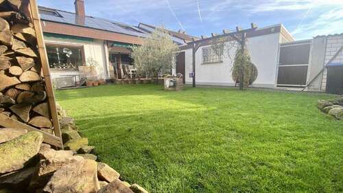 Foto - Haus zum Kaufen in Limburgerhof 839.000,00 € 180 m²