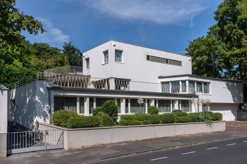 Foto - Haus zum Kaufen in Bonn-Bad Godesberg 1.193.000,00 € 315 m²
