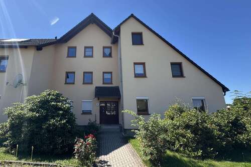 Foto - Wohnung zum Kaufen in Oelsnitz 75.000,00 € 67 m²