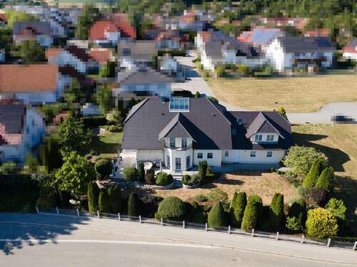 Foto - Haus zum Kaufen in Mettenbach - Essenbach-Mettenbach 799.000,00 € 197.2 m²