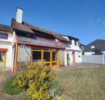 Haus zum Kaufen in Ahorn 460.000,00 € 281 m²