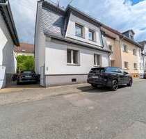 Haus zum Kaufen in Frankfurt am Main 549.000,00 € 121.21 m²