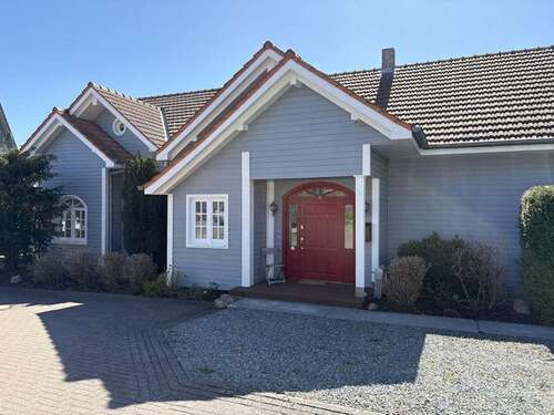Foto - Haus zum Kaufen in Timmendorfer Strand 890.000,00 € 185 m²
