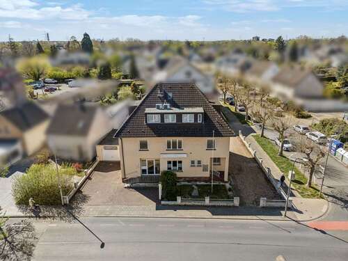 Foto - Haus zum Kaufen in Dormagen 1.150.000,00 € 348 m²