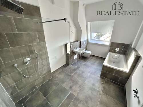 Foto - Wohnung zum Mieten in Magdeburg 1.096,74 € 121.86 m²