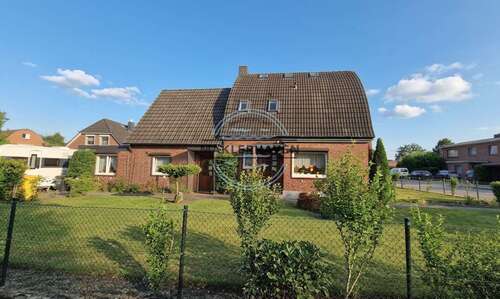 Foto - Haus zum Kaufen in Norderstedt Garstedt 669.000,00 € 205 m²