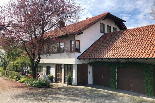 Foto - Haus zum Kaufen in Erbach 849.500,00 € 250 m²