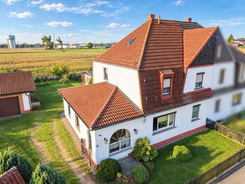 Foto - Haus zum Kaufen in Gröditz 149.000,00 € 131.82 m²