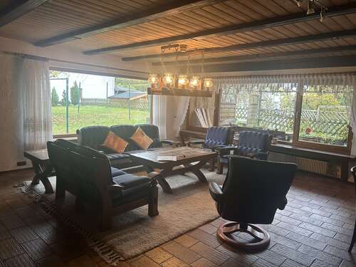 Foto - Haus zum Kaufen in Niederdielfen 249.000,00 € 264 m²