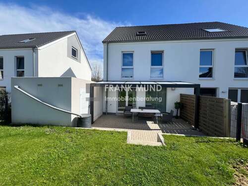 Foto - Haus zum Kaufen in Mönchengladbach-Wickrath-Wickrath 499.000,00 € 135 m²