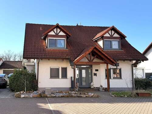 Foto - Haus zum Kaufen in Hockenheim 785.000,00 € 232.49 m²