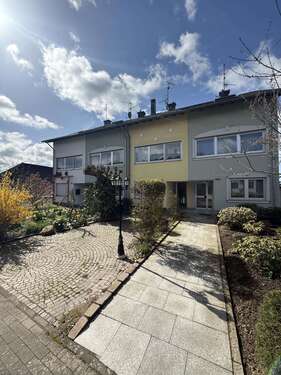 Foto - Haus zum Kaufen in Langenfeld 608.000,00 € 215 m²