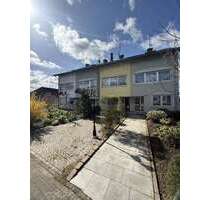 Haus zum Kaufen in Langenfeld 608.000,00 € 215 m²