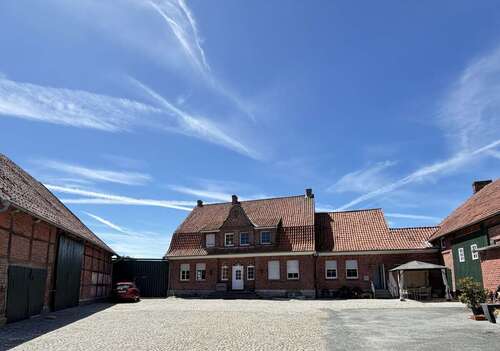 Foto - Haus zum Mieten in Lippetal Herzfeld 1.800,00 € 266.4 m²