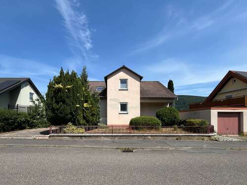Foto - Haus zum Kaufen in Amorbach 379.000,00 € 272 m²