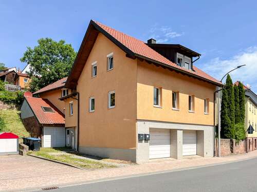Foto - Haus zum Kaufen in Kirchzell 379.000,00 € 194 m²