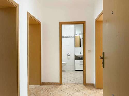 Foto - Wohnung zum Mieten in Halle 578,00 € 68 m²