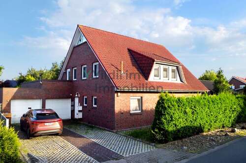 Foto - Haus zum Kaufen in Dorum 369.000,00 € 211.13 m²