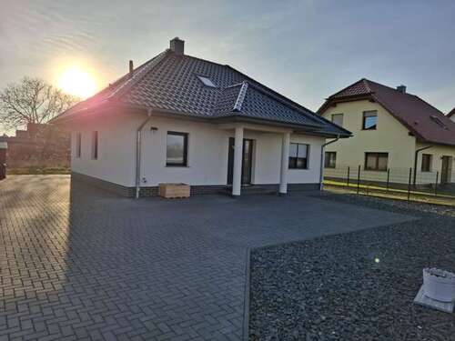 Foto - Haus zum Kaufen in Kremmen Hohenbruch 370.000,00 € 130 m²