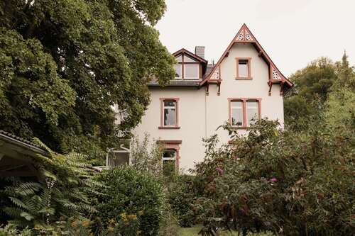 Foto - Haus zum Kaufen in Seeheim-Jugenheim 1.890.000,00 € 294 m²