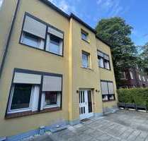 Haus zum Kaufen in Hamburg 600.000,00 € 258 m²