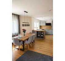Haus zum Kaufen in Eckental 599.990,00 € 200 m²