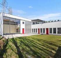 Haus zum Mieten in Regensburg 2.750,00 € 308 m²