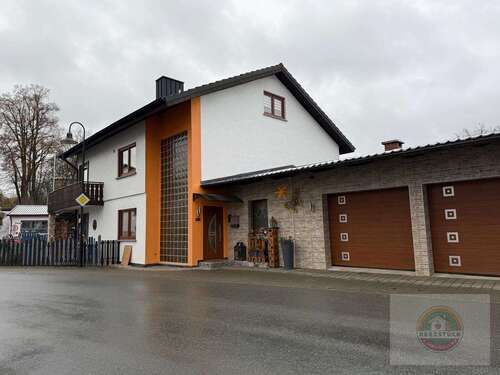 Foto - Haus zum Kaufen in Küps Schmölz 275.000,00 € 202 m²