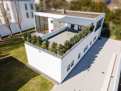 Foto - Wohnung zum Mieten in Regensburg 2.750,00 € 308 m²