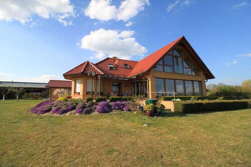 Foto - Haus zum Kaufen in Grünow 850.000,00 € 225 m²