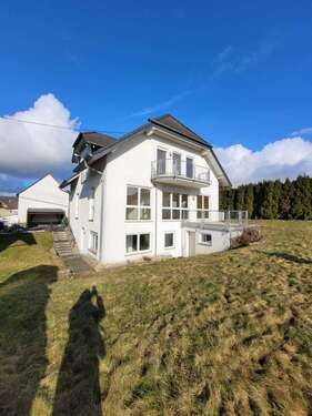 Foto - Haus zum Mieten in Glashütten 2.730,00 € 247 m²