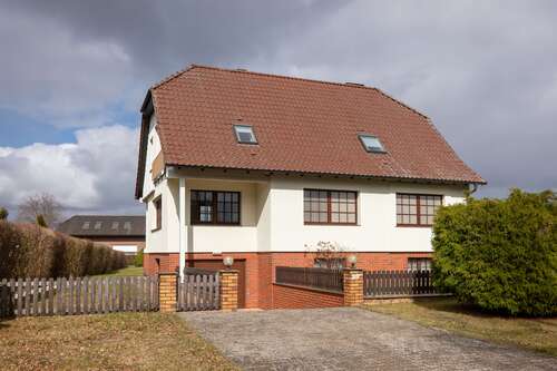 Foto - Haus zum Kaufen in Mönkebude 410.000,00 € 196.23 m²