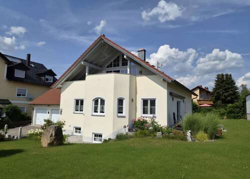 Foto - Haus zum Kaufen in Bernhardswald 675.000,00 € 157 m²