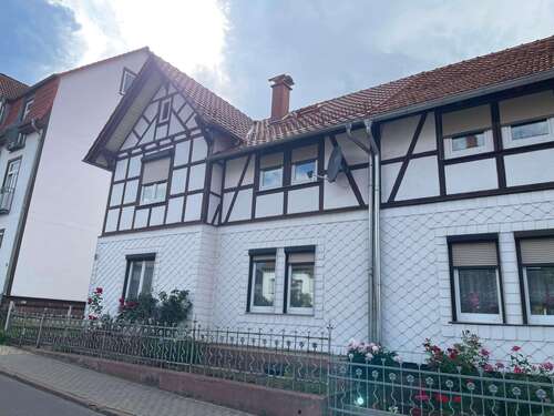 Foto - Haus zum Kaufen in Waltershausen 169.000,00 € 150 m²