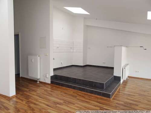 Foto - Wohnung zum Mieten in Magdeburg 352,00 € 54.01 m²