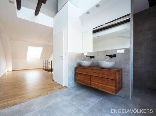 Foto - Wohnung zum Mieten in Saarbrücken Sankt Johann 1.300,00 € 103 m²