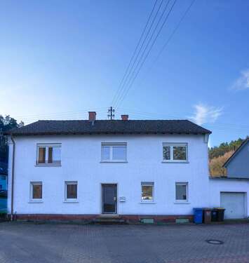 Foto - Haus zum Kaufen in Waldleiningen 189.000,00 € 210 m²