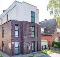 Haus zum Kaufen in Hamburg Bramfeld 1.400.000,00 € 241 m²
