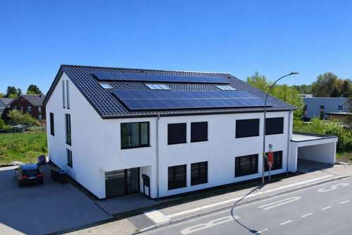 Foto - Haus zum Kaufen in Leopoldshöhe 1.099.000,00 € 534.09 m²