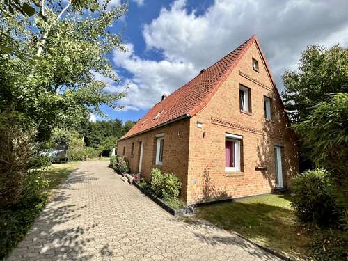 Foto - Haus zum Kaufen in Gifhorn 349.000,00 € 148.95 m²