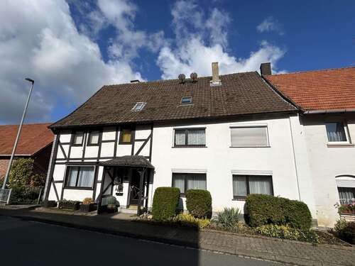 Foto - Haus zum Kaufen in Warburg Herlinghausen 75.000,00 € 220 m²