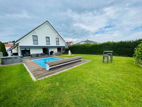 Foto - Haus zum Kaufen in Schweitenkirchen 1.600.000,00 € 299.49 m²